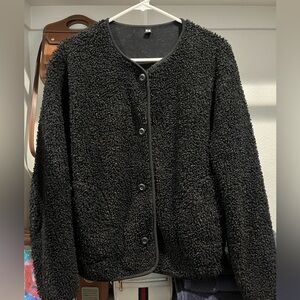 Uniqlo Black Fuzzy Outerwear Size L